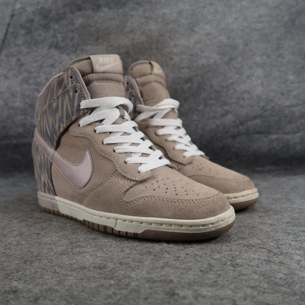 Nike Shoes Womens 8 Dunk Sky Hi Sneakers Hidden Wedge Streetwear Lifestyle Print